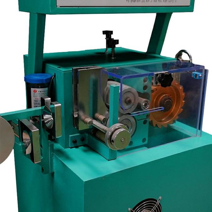 CPP CPE বর্জ্য প্লাস্টিক রিসাইক্লিং মেশিন 7.5kw 0